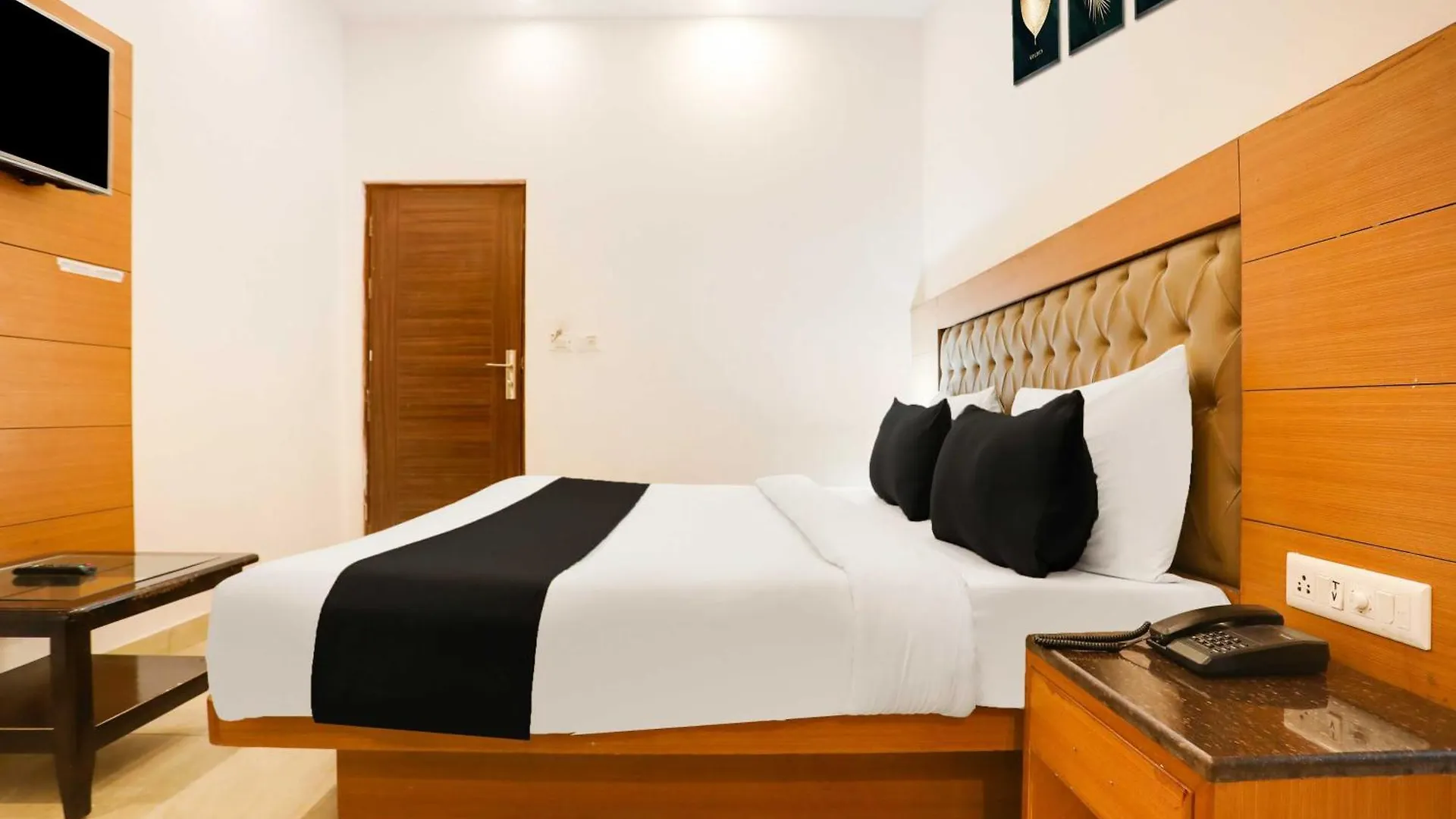 Hotel O Mall Road Near St. Georges College Mussoorie India